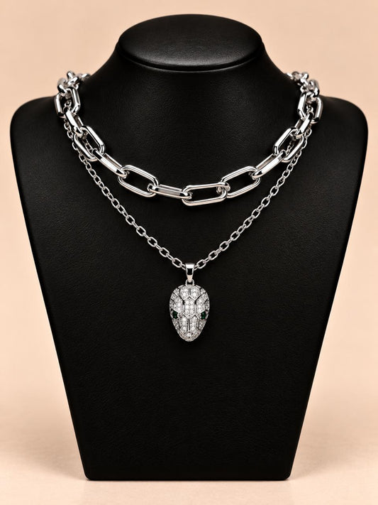 Collar Doble plateado con dije cabeza de serpiente